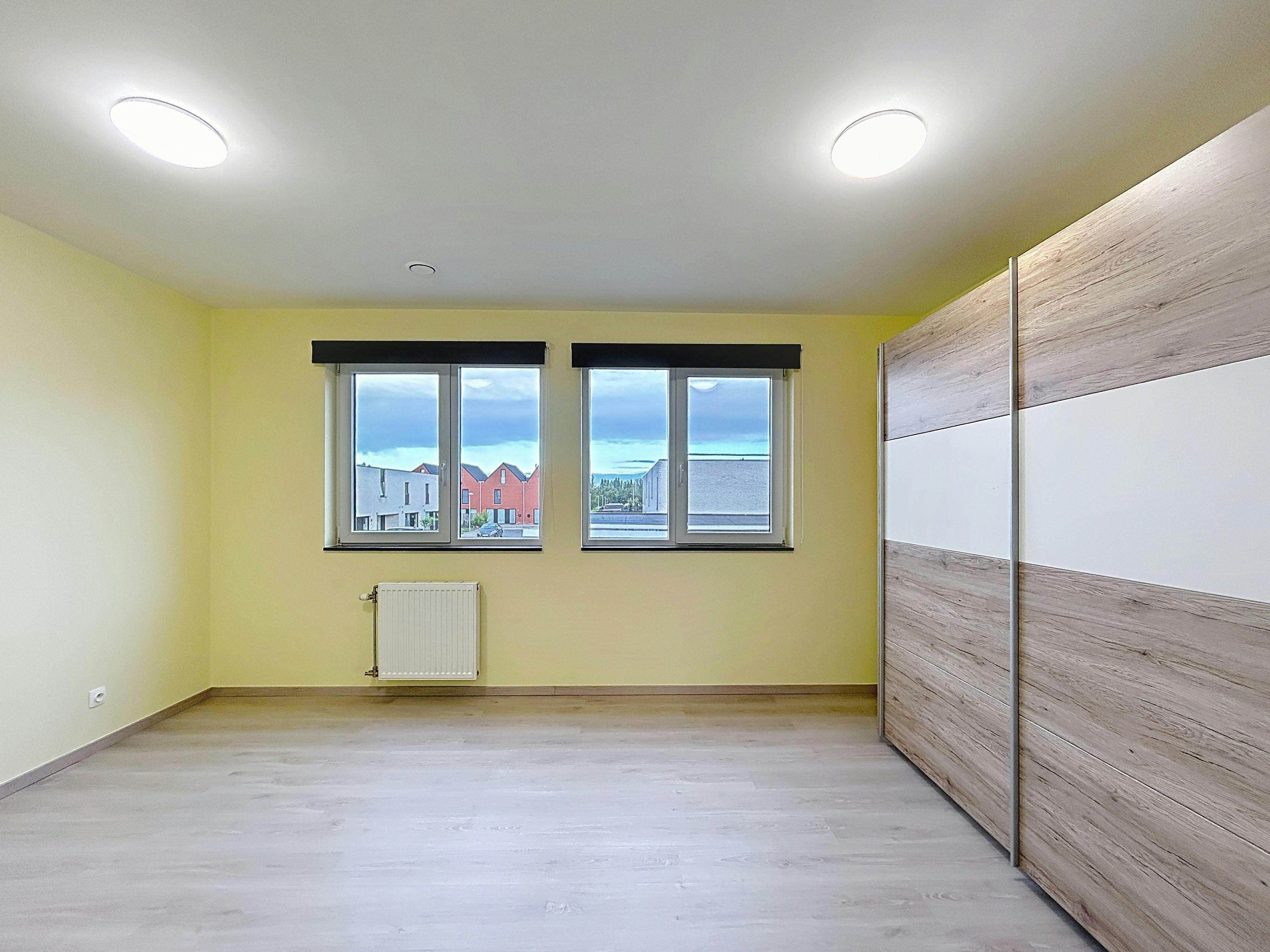 Half-open woning te huur in Heule foto 8