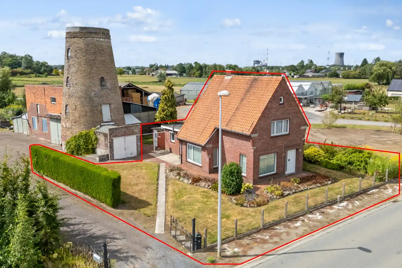 Hoofdfoto van de publicatie: Charmante te renoveren woning met 3 slaapkamers in het rustige Desteldonk