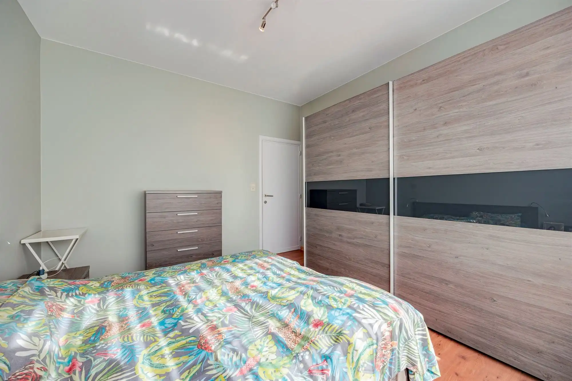 Ruim appartement met 3 slaapkamers, 2 badkamers en fantastische tuin! foto 19