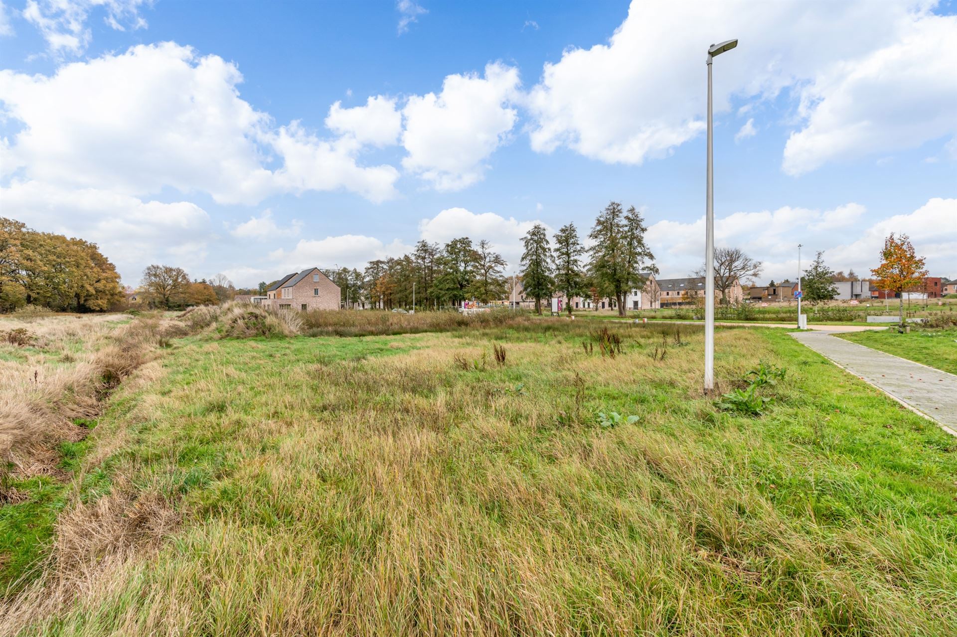 Bouwgrond voor open bebouwing. foto 7