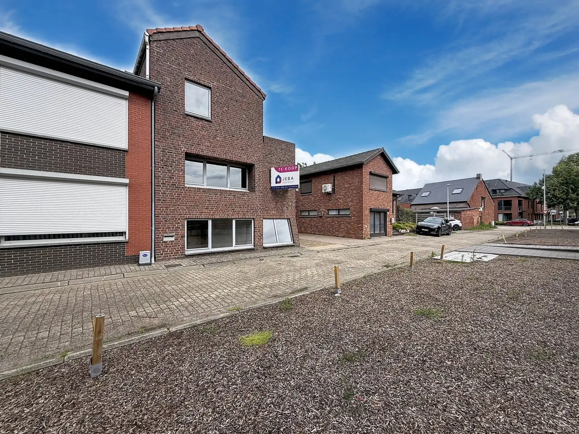Verrassend ruime woning met 4 slaapkamers en mogelijke praktijkruimte foto 42