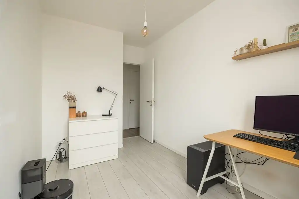 Superverzorgd appartement met terras foto 9