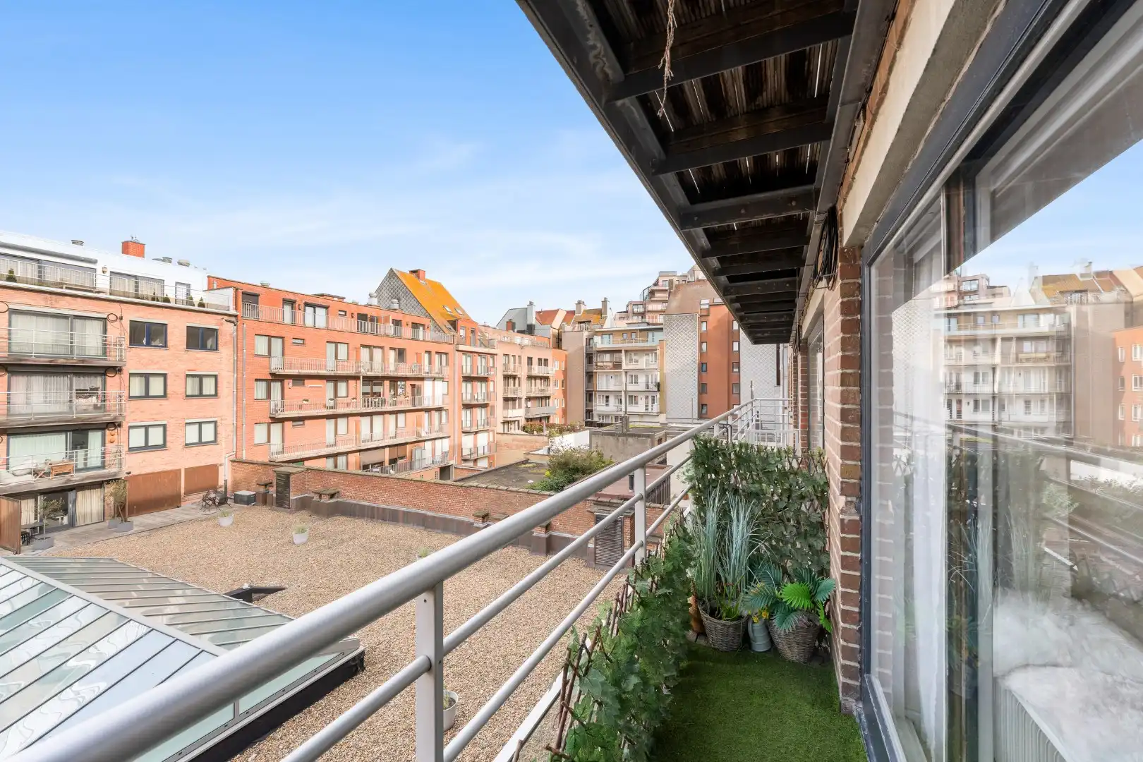 Instapklare studio op 100m van het strand te koop foto 8