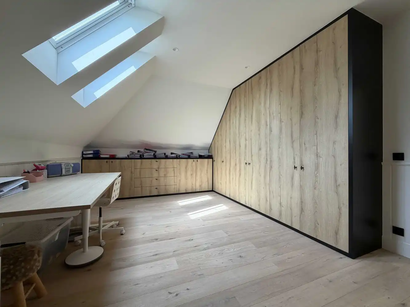 Klassevolle, recente villa (bouwjaar 2016) met hoogwaardige afwerking foto 30