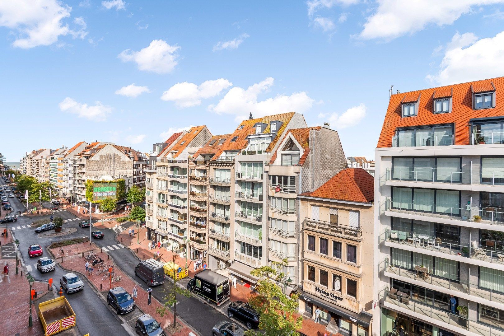 Luxueus vernieuwd appartement in het commercieel centrum op wandelafstand van de Zeedijk.   foto 7