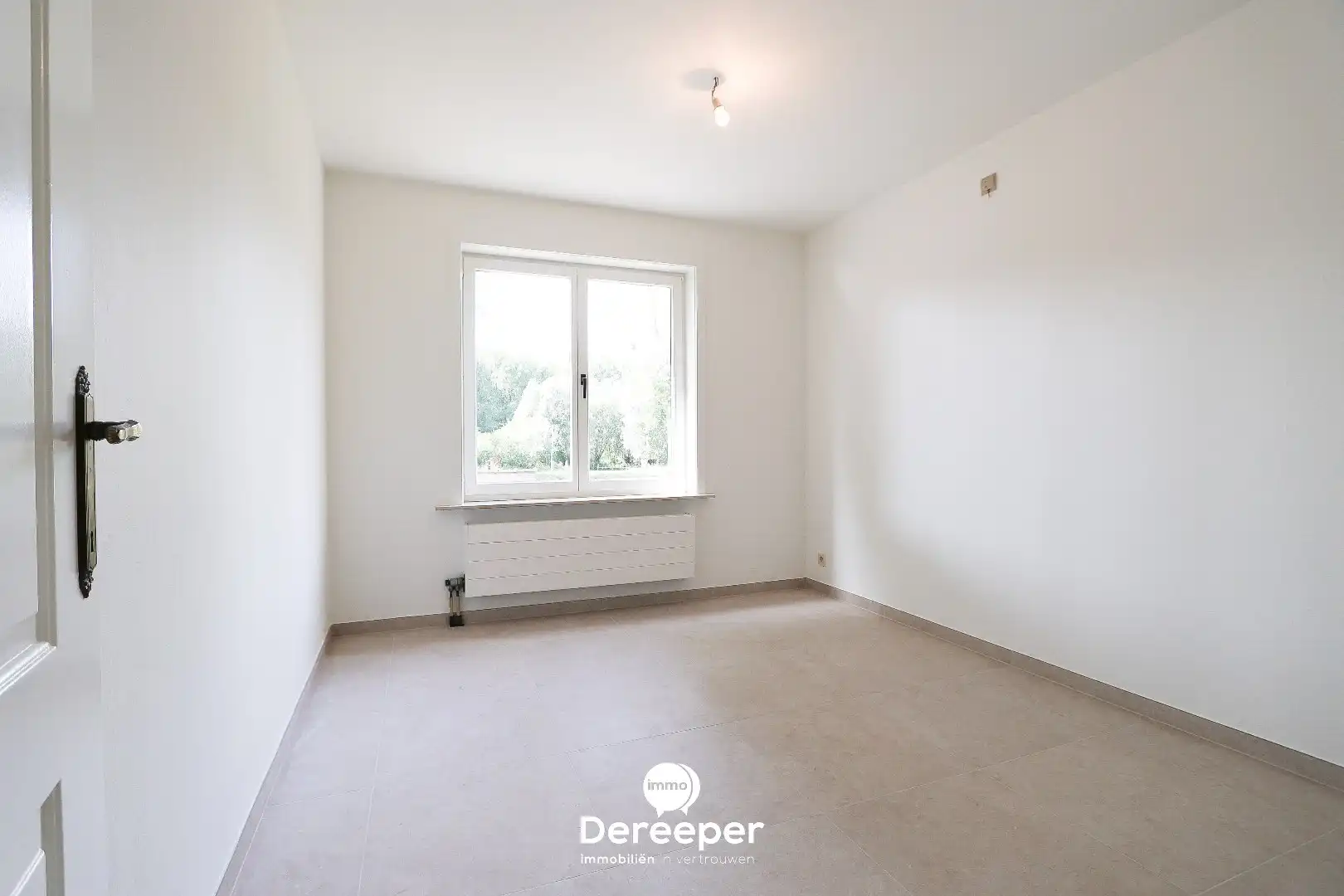 Prachtig gerenoveerd appartement op toplocatie in Assebroek foto 7