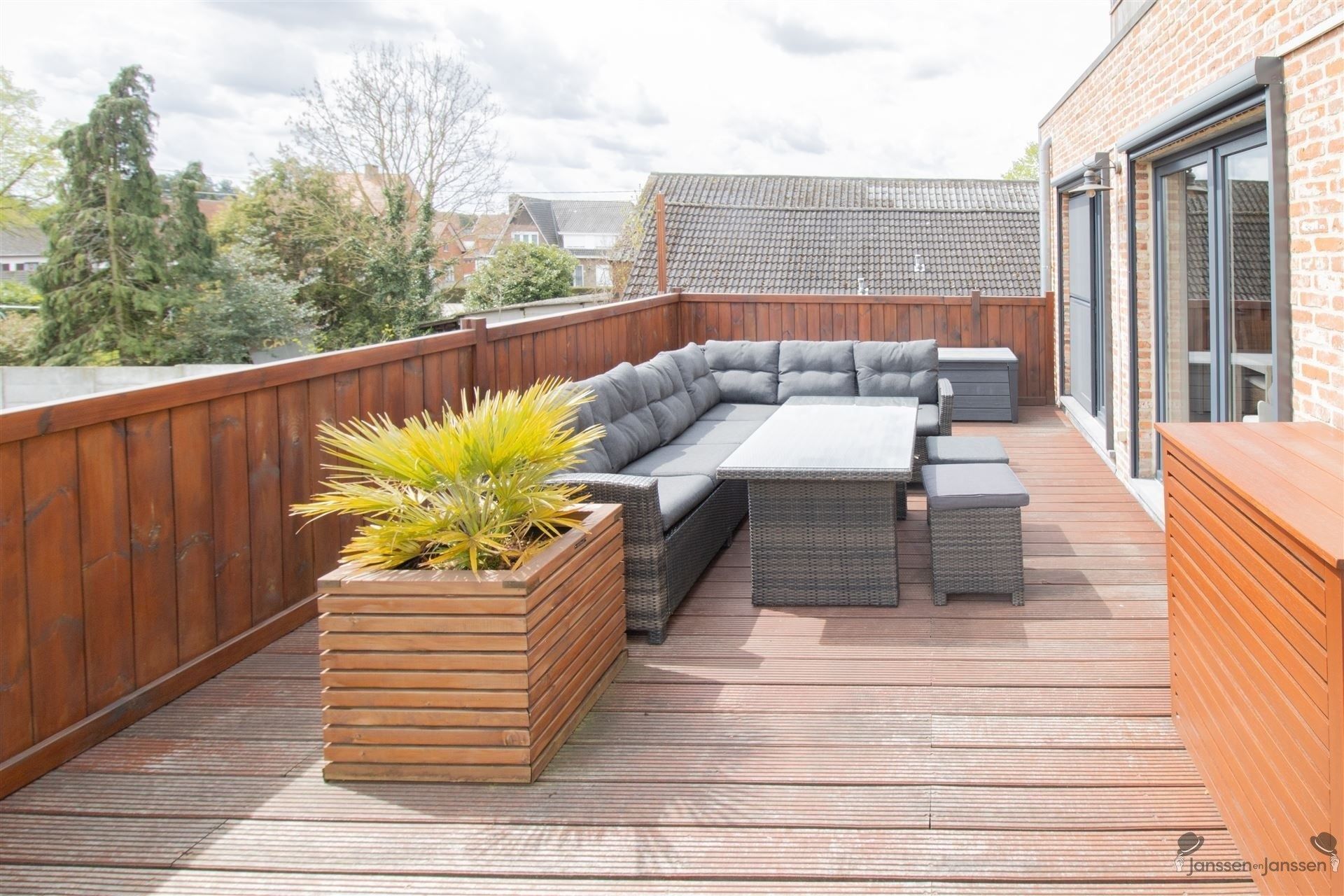 Modern appartement van 82 m² op de eerste verdieping met Zuidoost gericht terras van 55 m² foto 10