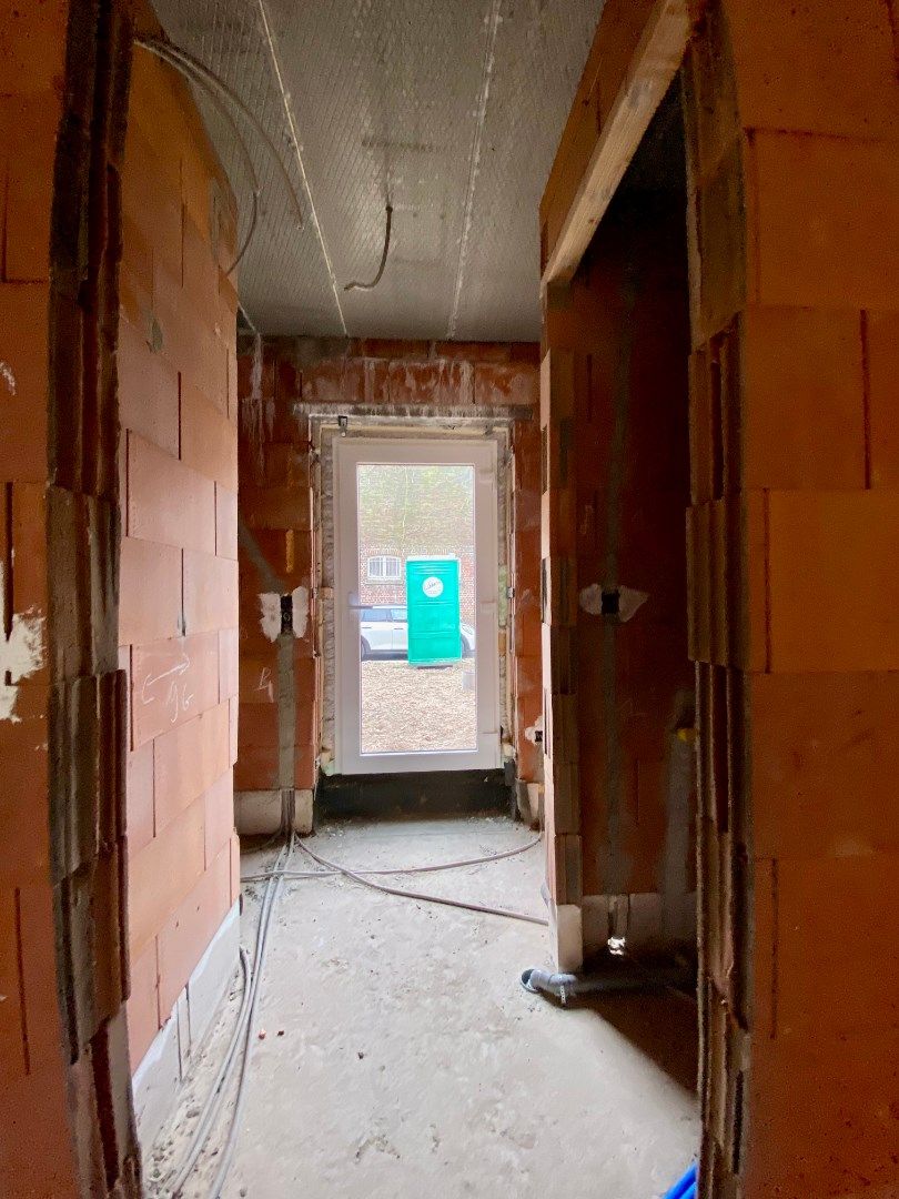 Ruime nieuwbouwwoning met 4 slaapkamers, tuin en inpandige garage in Avelgem. foto 3