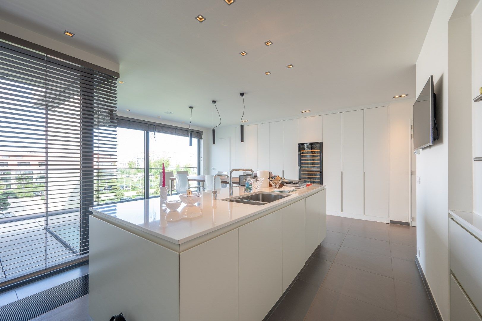 Ruim appartement met 4 slaapkamers in res La Reserve op 100m van het Albertstrand  foto 6
