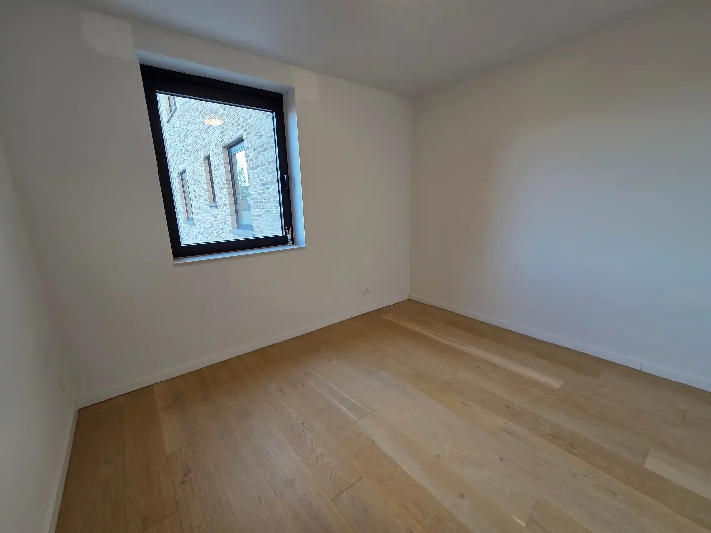 Prachtig recent appartement met ruim terras en 2 slaapkamers op een toplocatie! foto 14