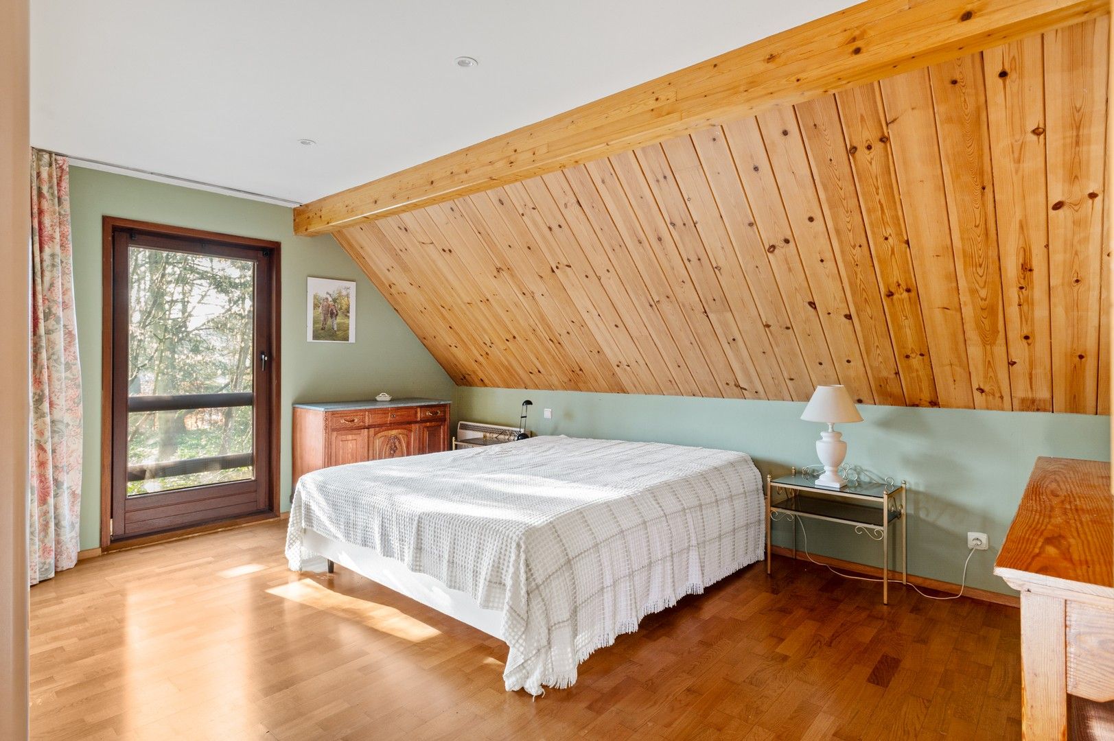 Vrijstaande villa in het groen op een perceel van 3501 m² foto 14