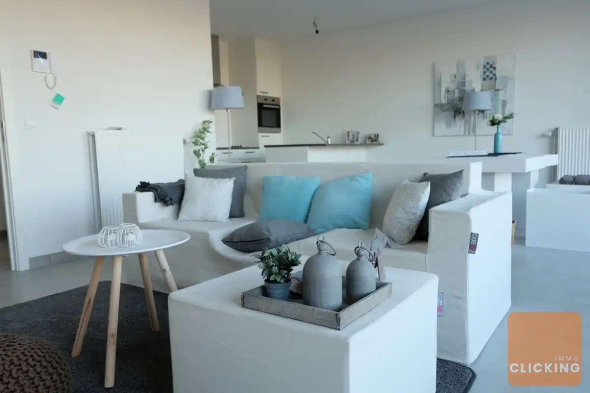 Residentie 'ROMAIN' DUPLEX met 2 slpks, terras en autostaanplaats (+ 25.000 euro) foto {{pictureIndex}}