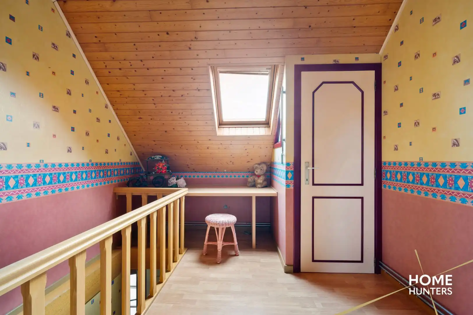 Charmante woning op een perceel van 4811 m² met paardenstallen, paddock en hooi opslagplaats foto 20