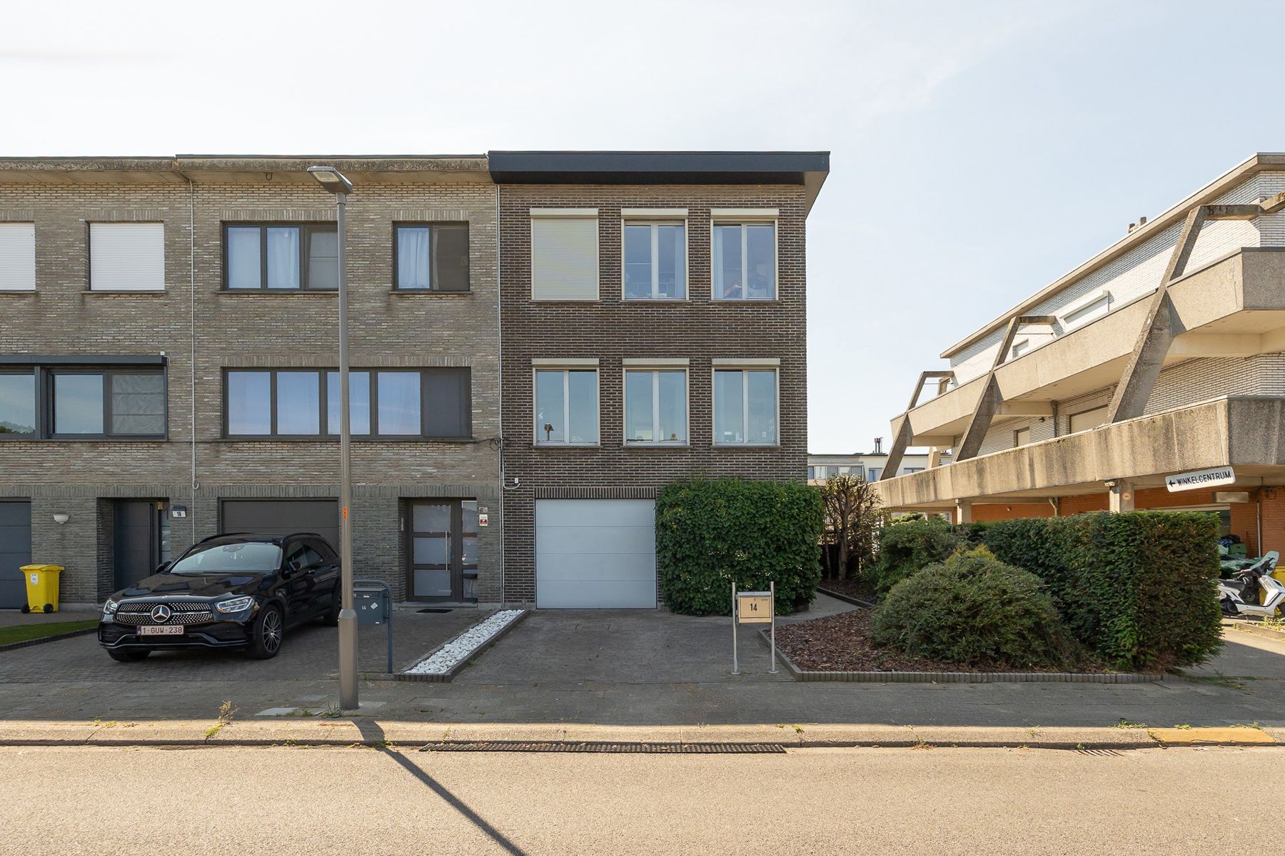 Instapklare bel-étage met moderne uitbreiding in Hoevenen (EPC A)! foto {{pictureIndex}}