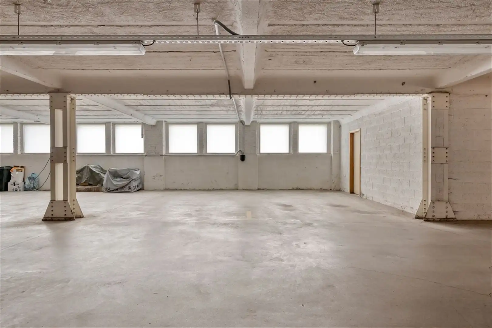 Trendy loft met 2 parkeerplaatsen foto 31