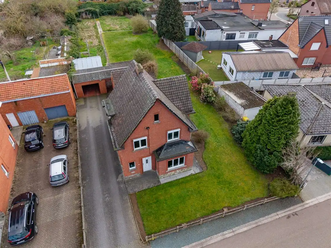 Rustig gelegen te renoveren woning met 3 slk foto 31