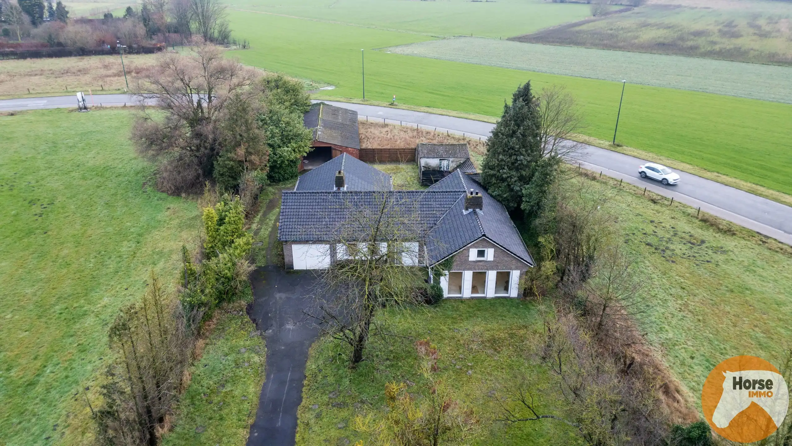 AALTER - Te renoveren bungalow met ruim bijgebouw  foto 3