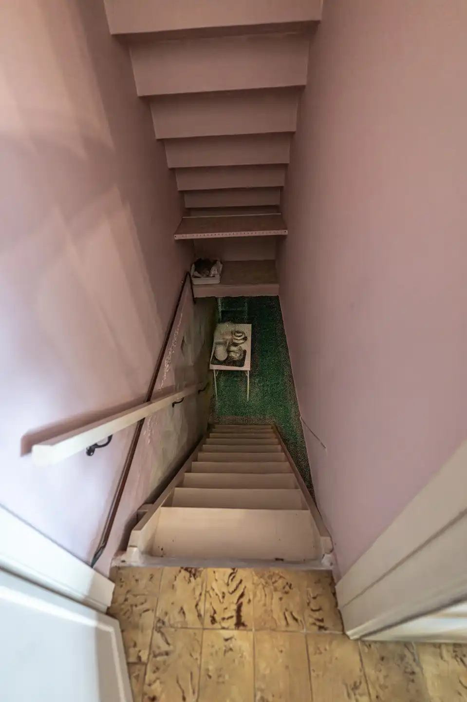 Woning in half-open bebouwing op 8 are foto 21