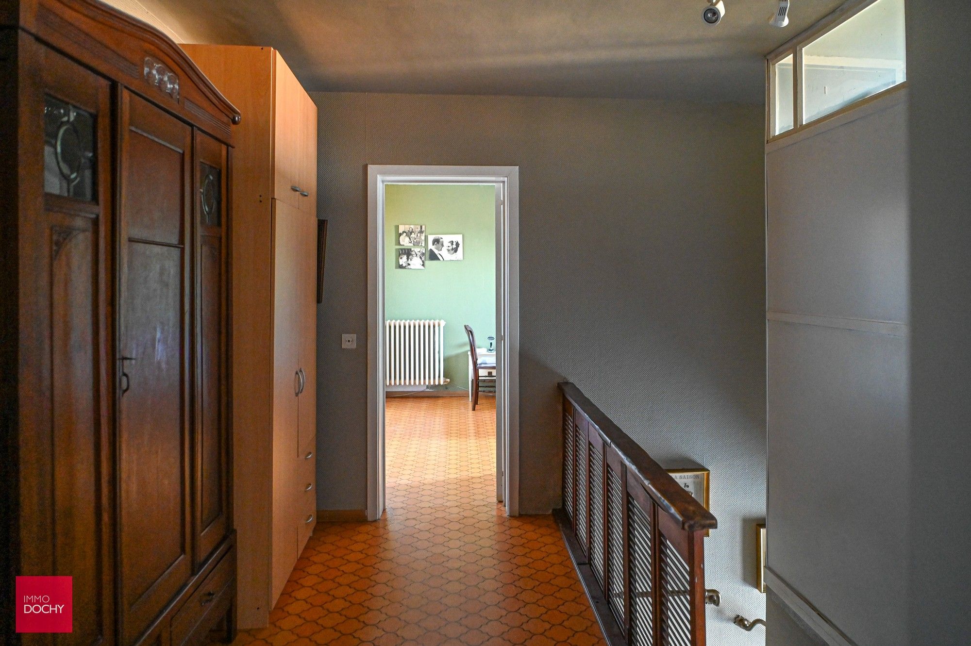 Alleenstaande woning met ruim magazijn (575m²) foto 14