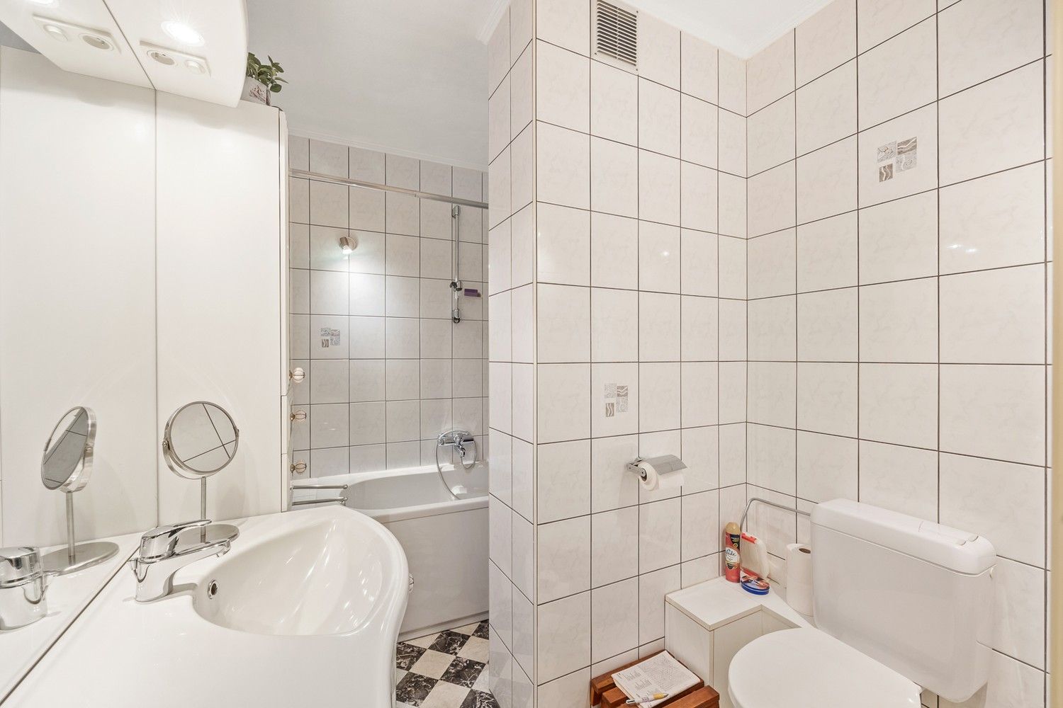 IN OPTIE Ruim en gezellig bel-étage appartement met tuin te Deurne foto 11