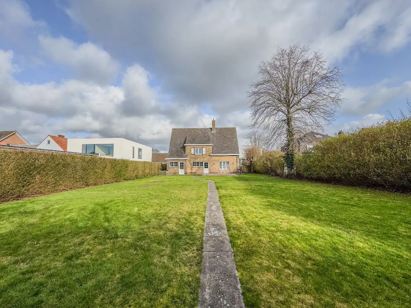 Villa met 3 slaapkamers, garage en tuin op 920m² foto 22