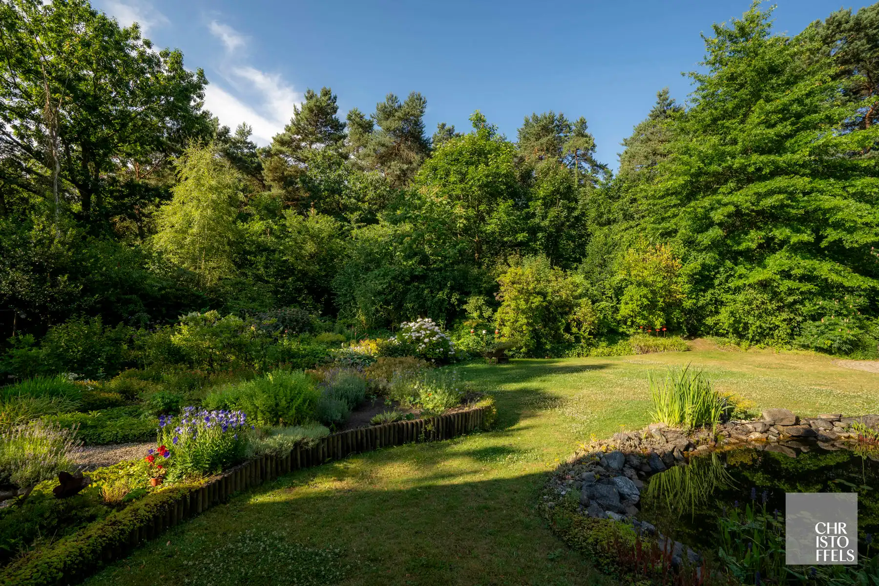 Villa van 496 m² met kantoren op een uniek perceel van 2.400 m²! foto 19