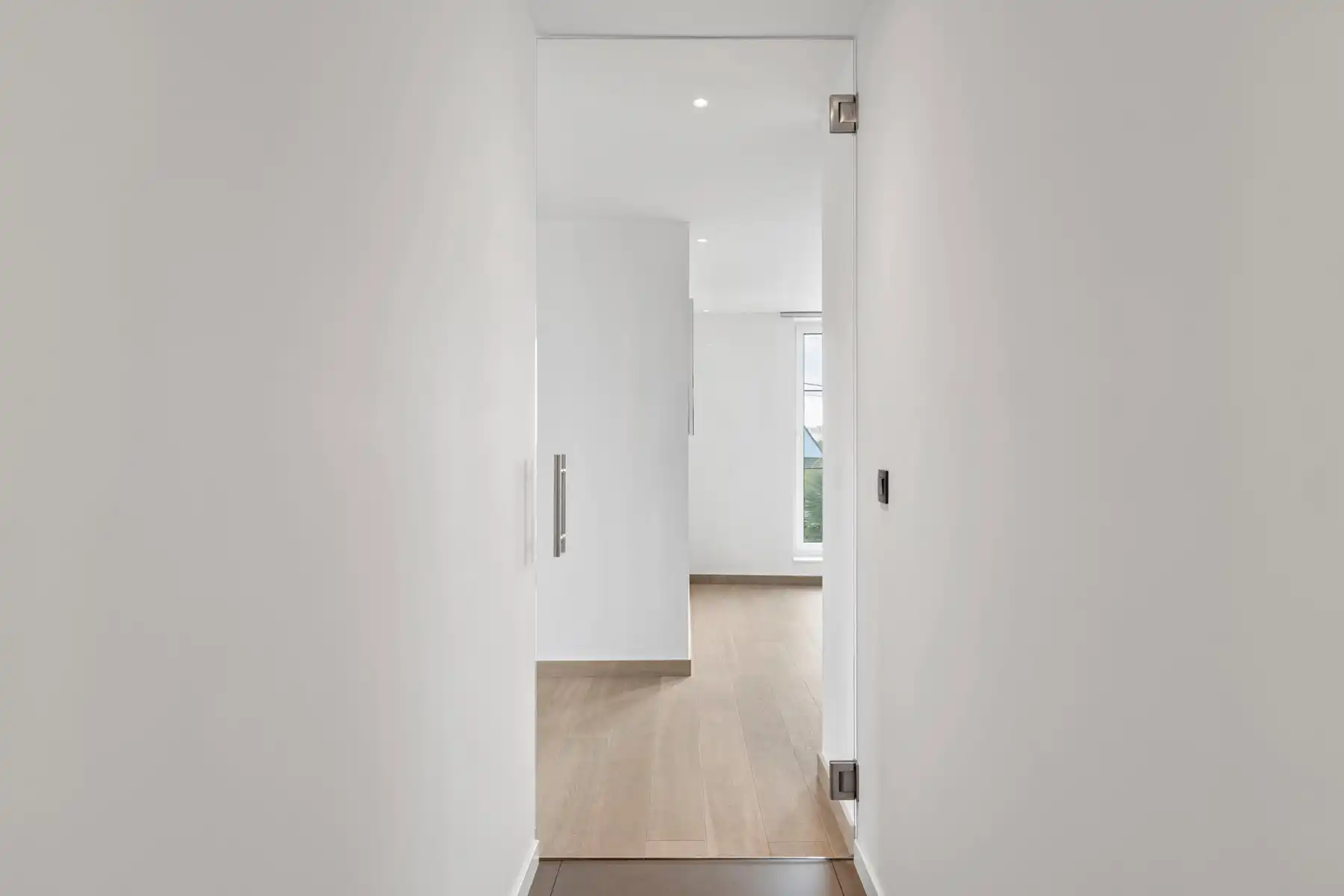 Moderne en exclusieve villa met 4 slpk, zwembad en wellness foto 12