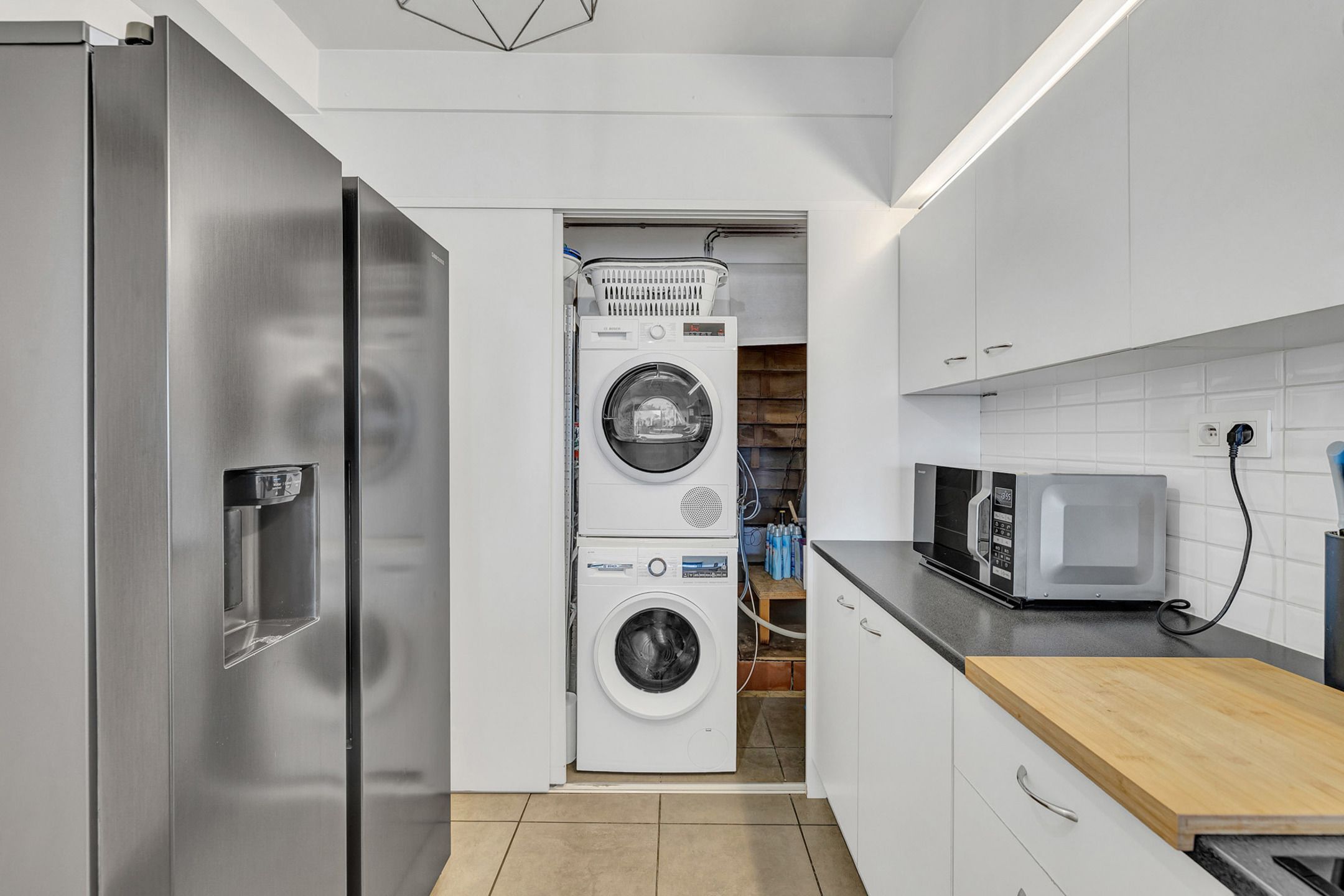 Instapklare woning met tuin en garage in rustige straat  foto 8