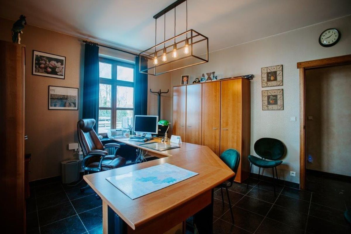 Landbouwbedrijf met villa en loodsen te koop op 2 à 3 ha te Sint-Gillis-Waas foto 12