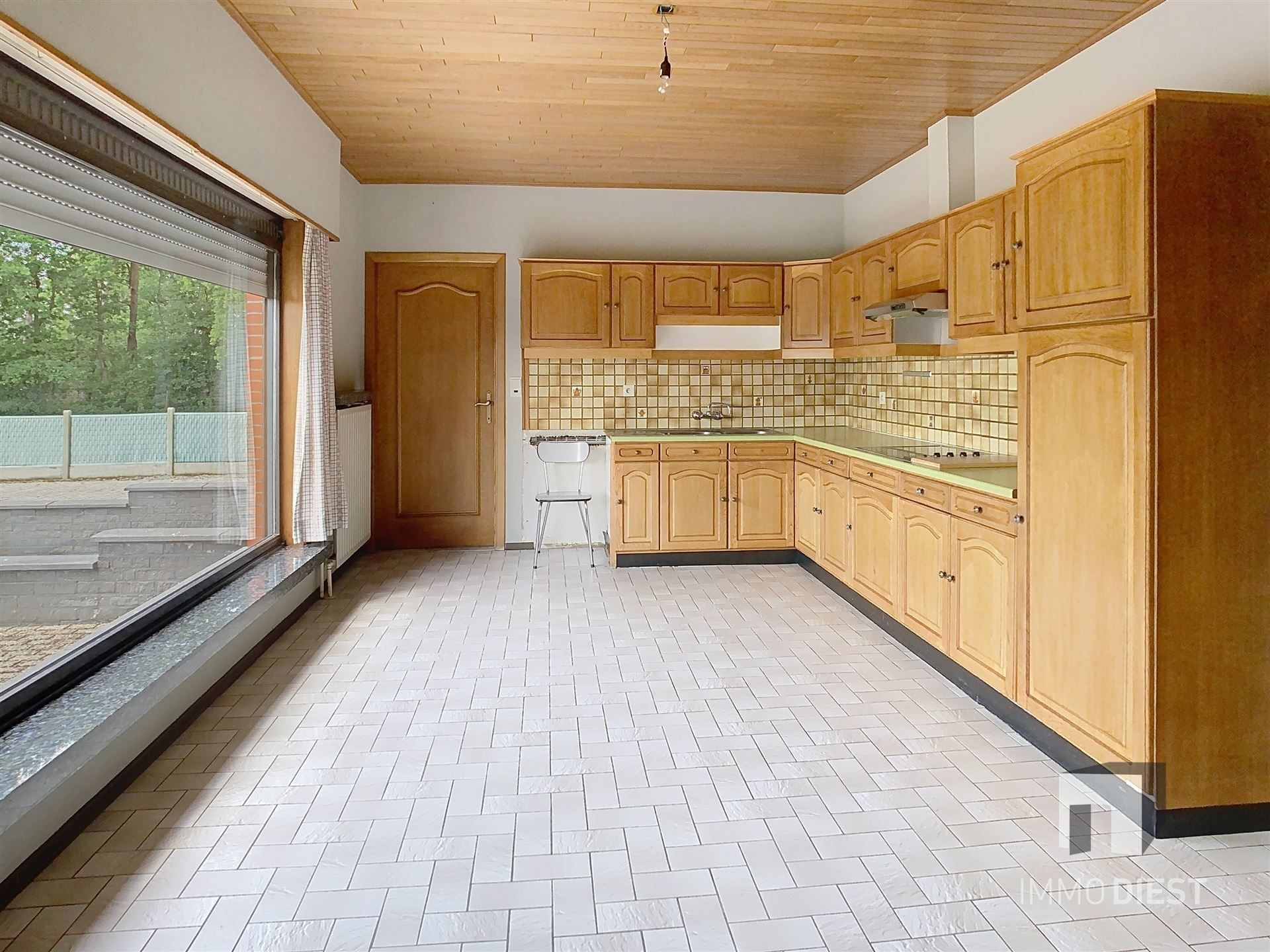 Te renoveren woning op 20,87are &  prachtige groene locatie foto 12