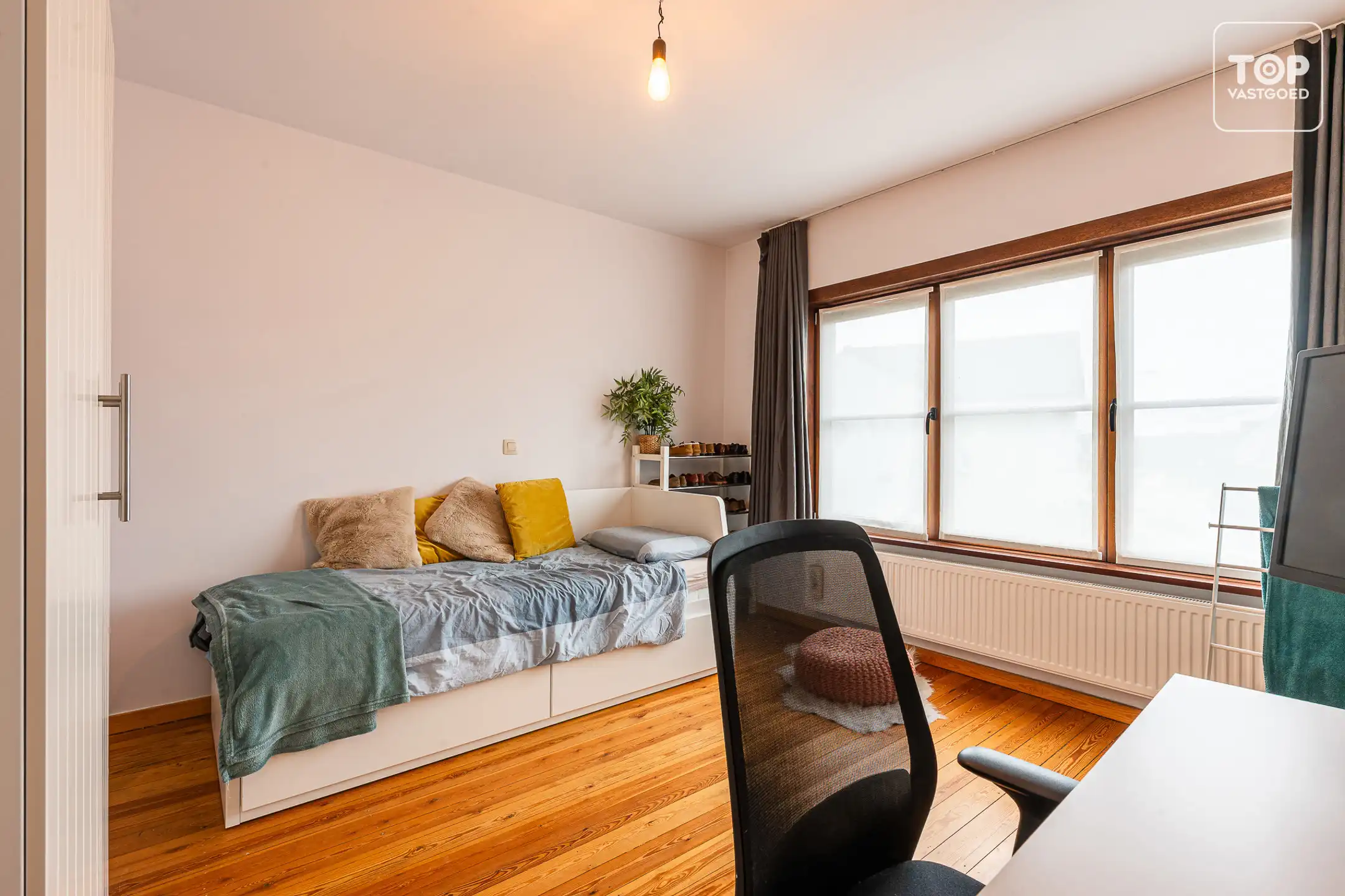 Instapklare woning met 4 slaapkamers op toplocatie in Drongen foto 14