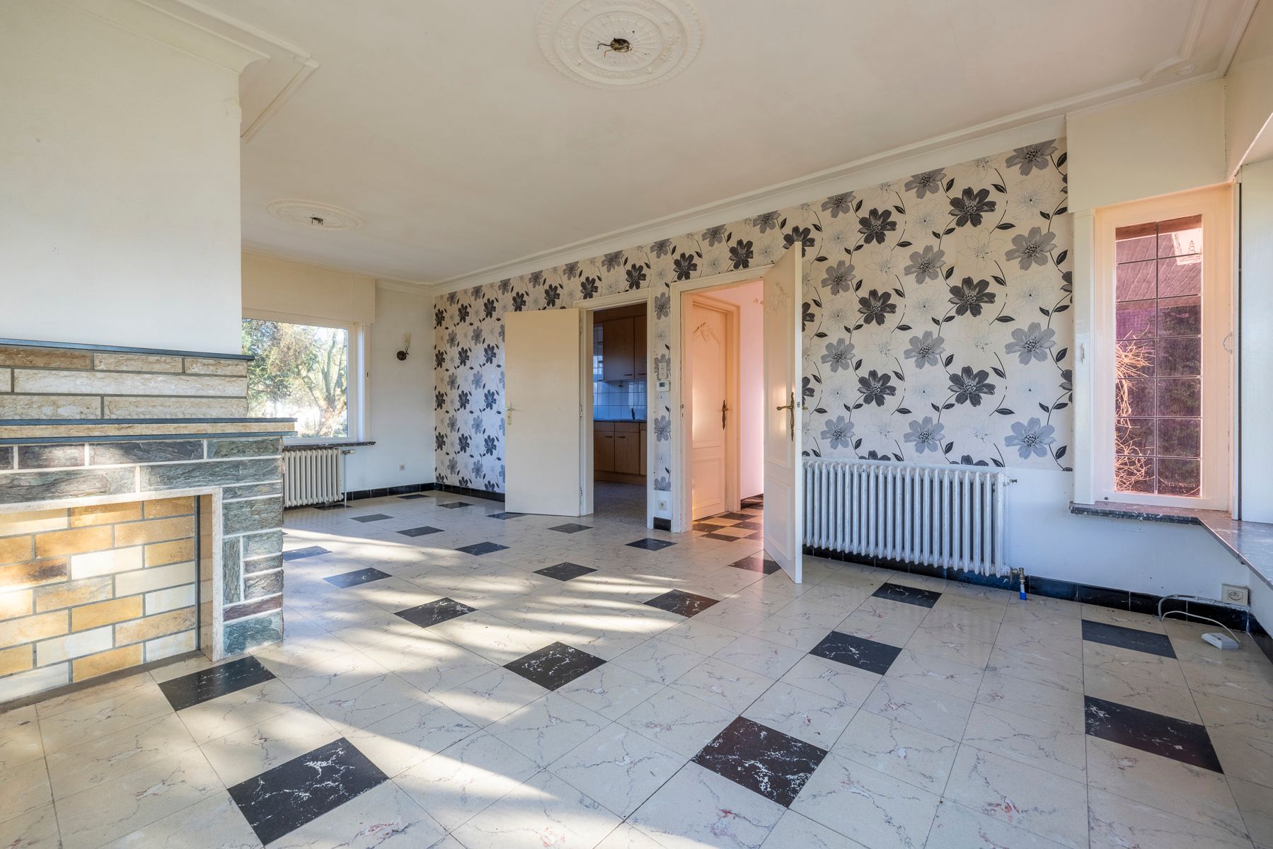 Charmante, te renoveren villa met 4 slaapkamers in Eeklo foto 4