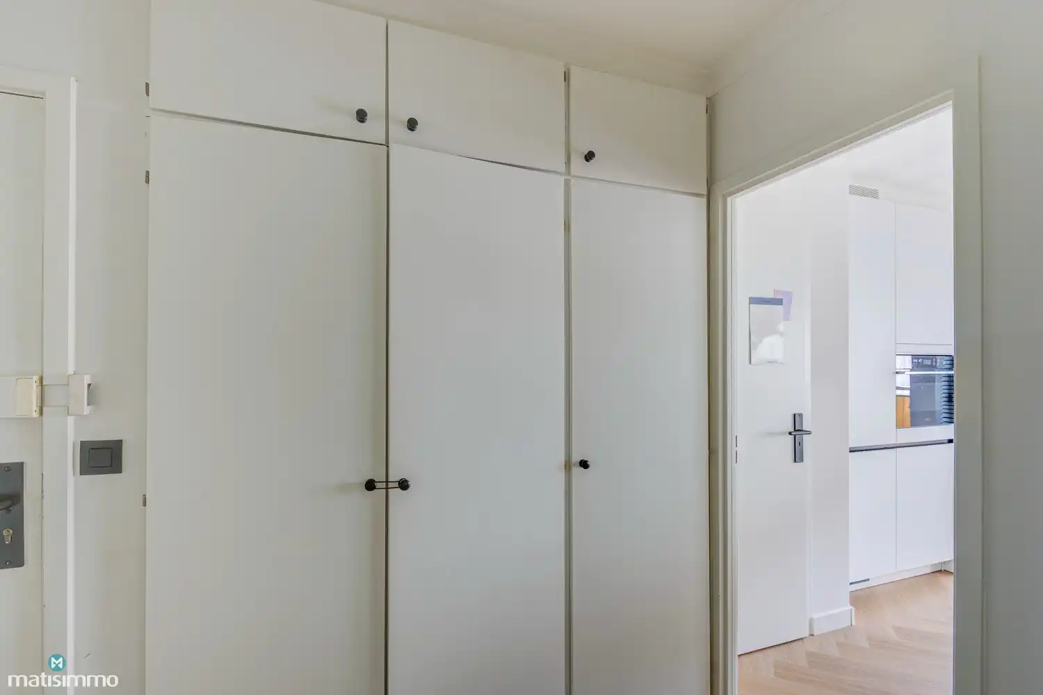 RECENT GERENOVEERD APPARTEMENT MET 2 SLAAPKAMERS, 2 TERRASSEN EN ZICHT OP HET GROEN IN DE KATARINAWIJK (OPTIONEEL: RUIME GARAGEBOX IN DE KELDERVERDIEPING) foto 3