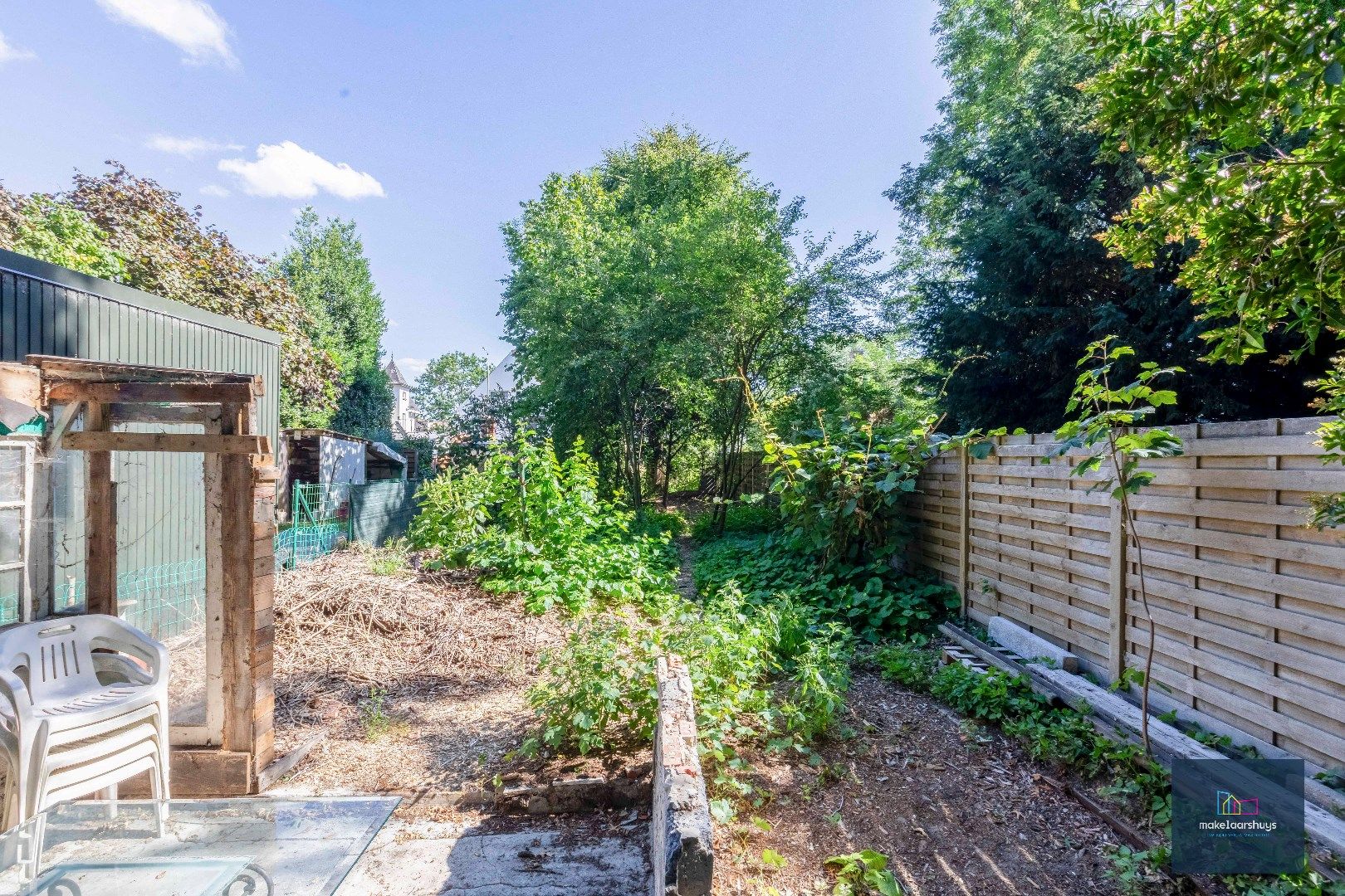 Residentieel gelegen  te renoveren halfopen bebouwing met tuin  foto 23