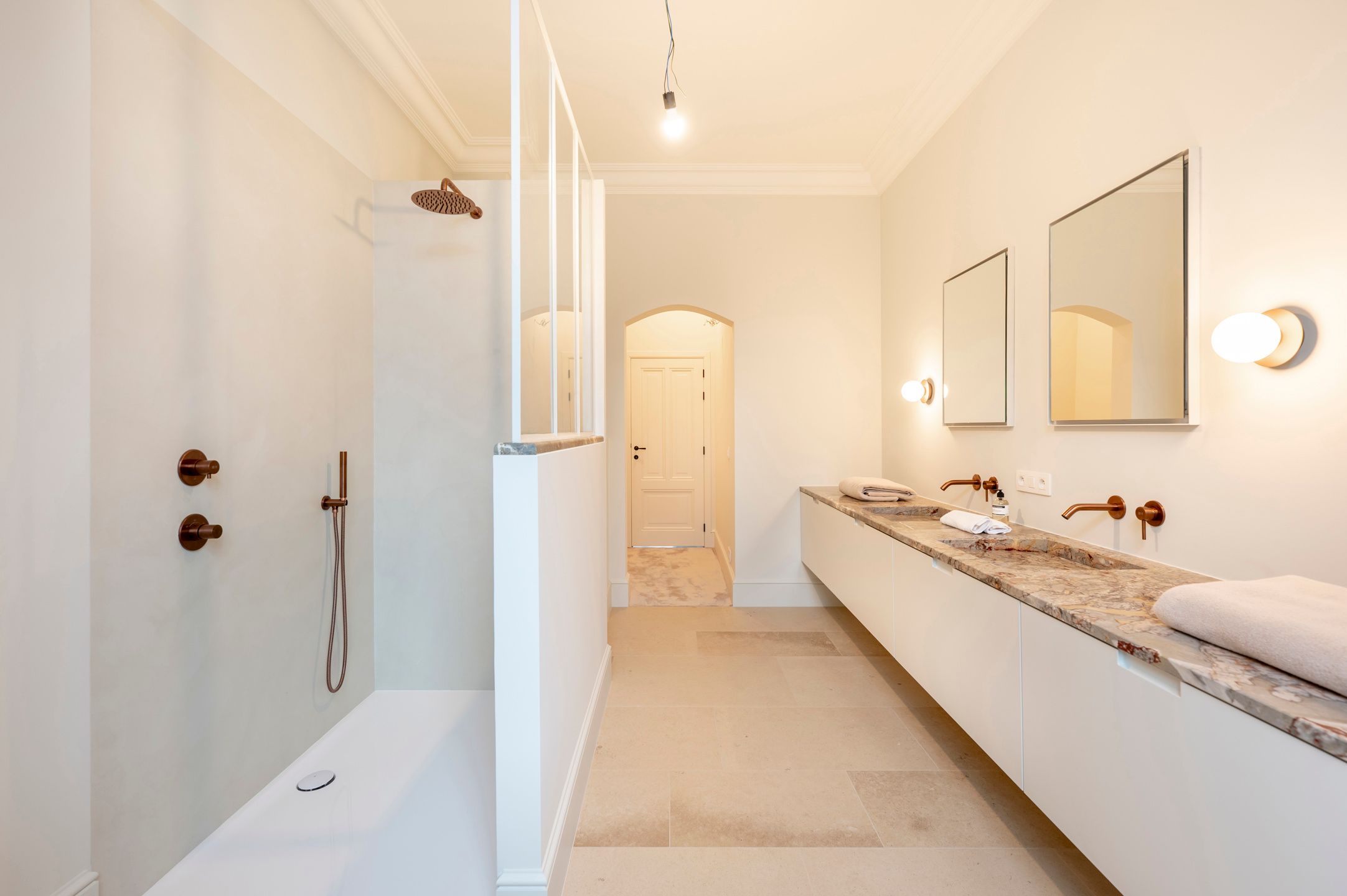 ANTWERPEN-MARKGRAVE - Prachtig gerenoveerde herenwoning foto 10