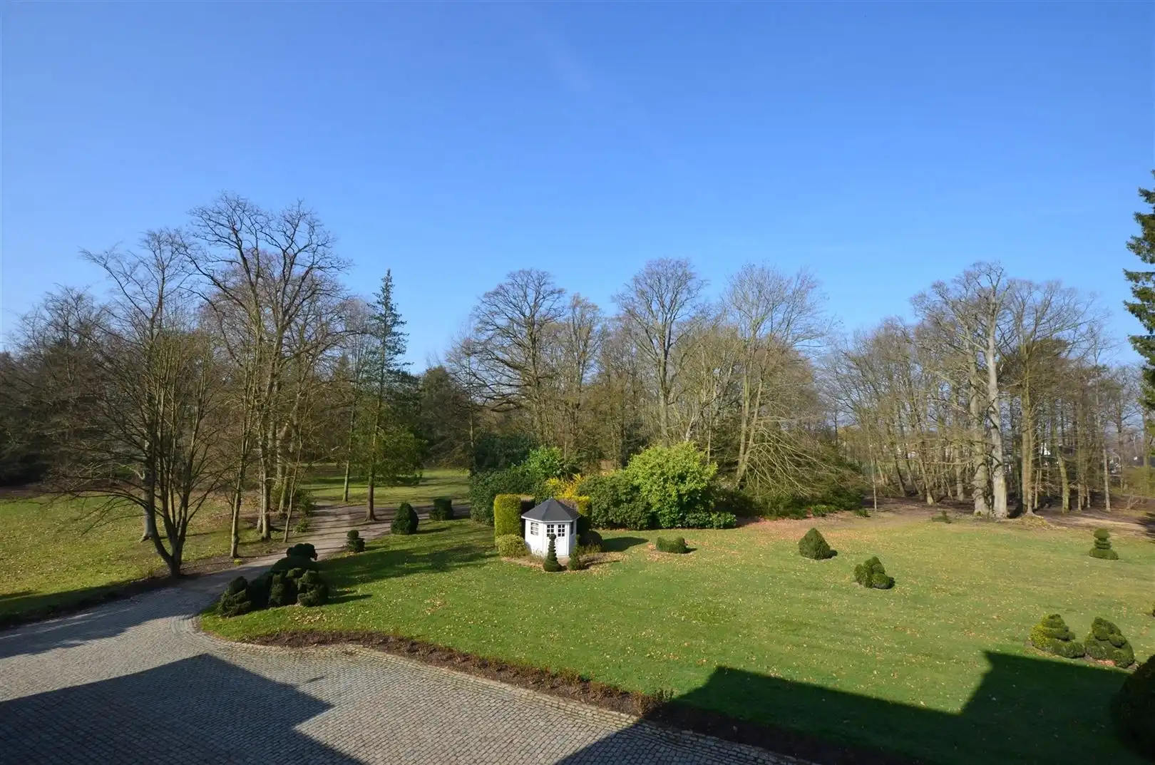 Uniek kasteeldomein op ±7ha nabij het centrum van Hasselt foto 8