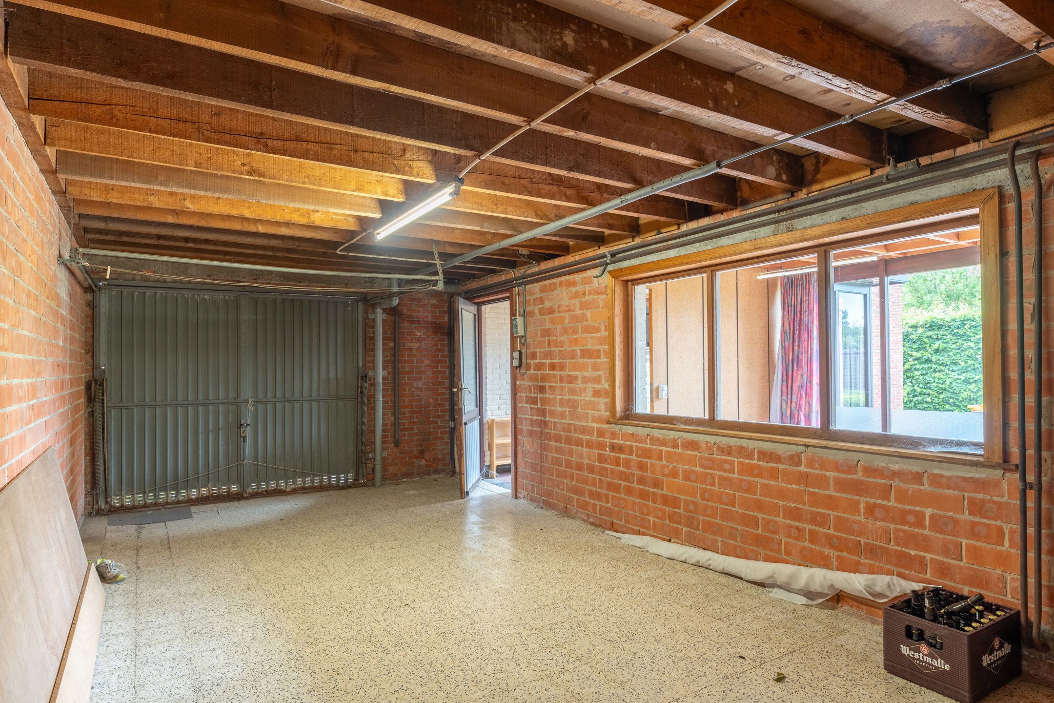 Ruime, te renoveren woning met vergund magazijn te Beerse foto 29