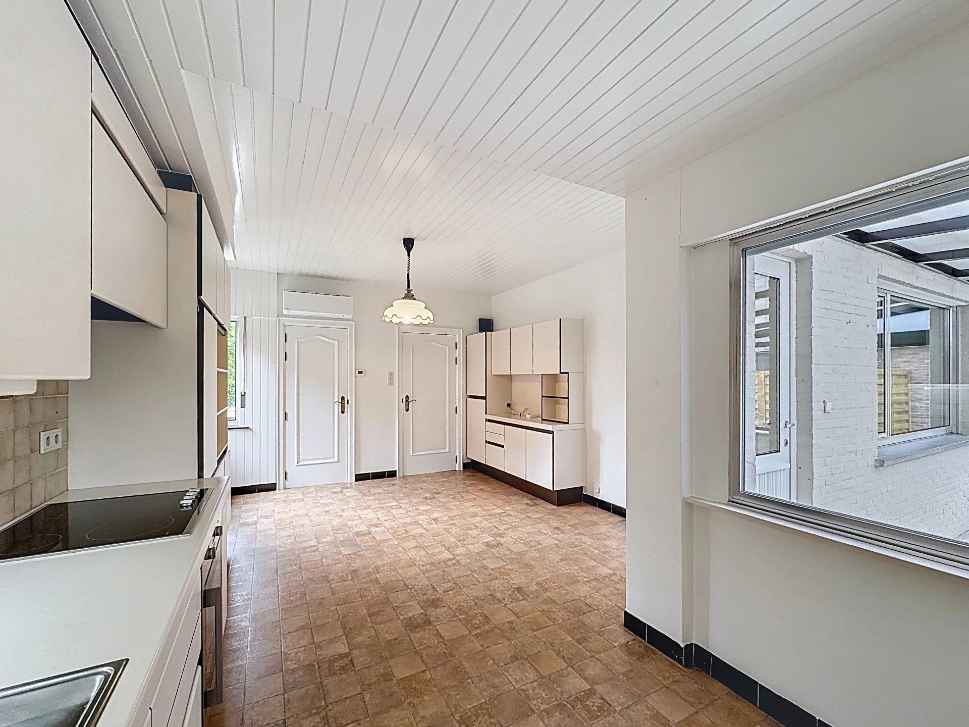 Gerenoveerde woning op groot perceel met 3 slaapkamers, zonnepanelen en thuisbatterij. foto 5