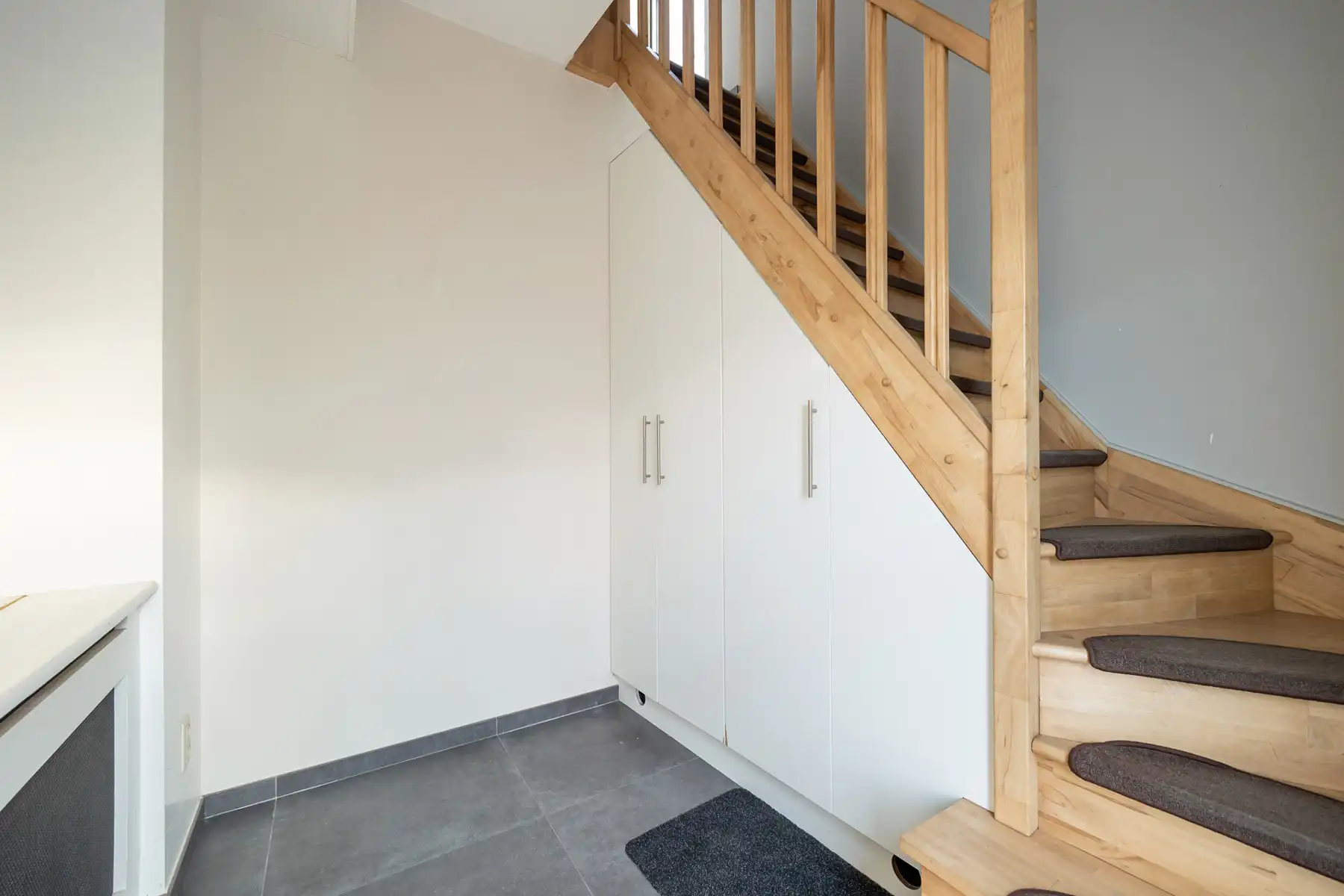 Veelzijdige handelszaak met woonst en topzichtbaarheid foto 11