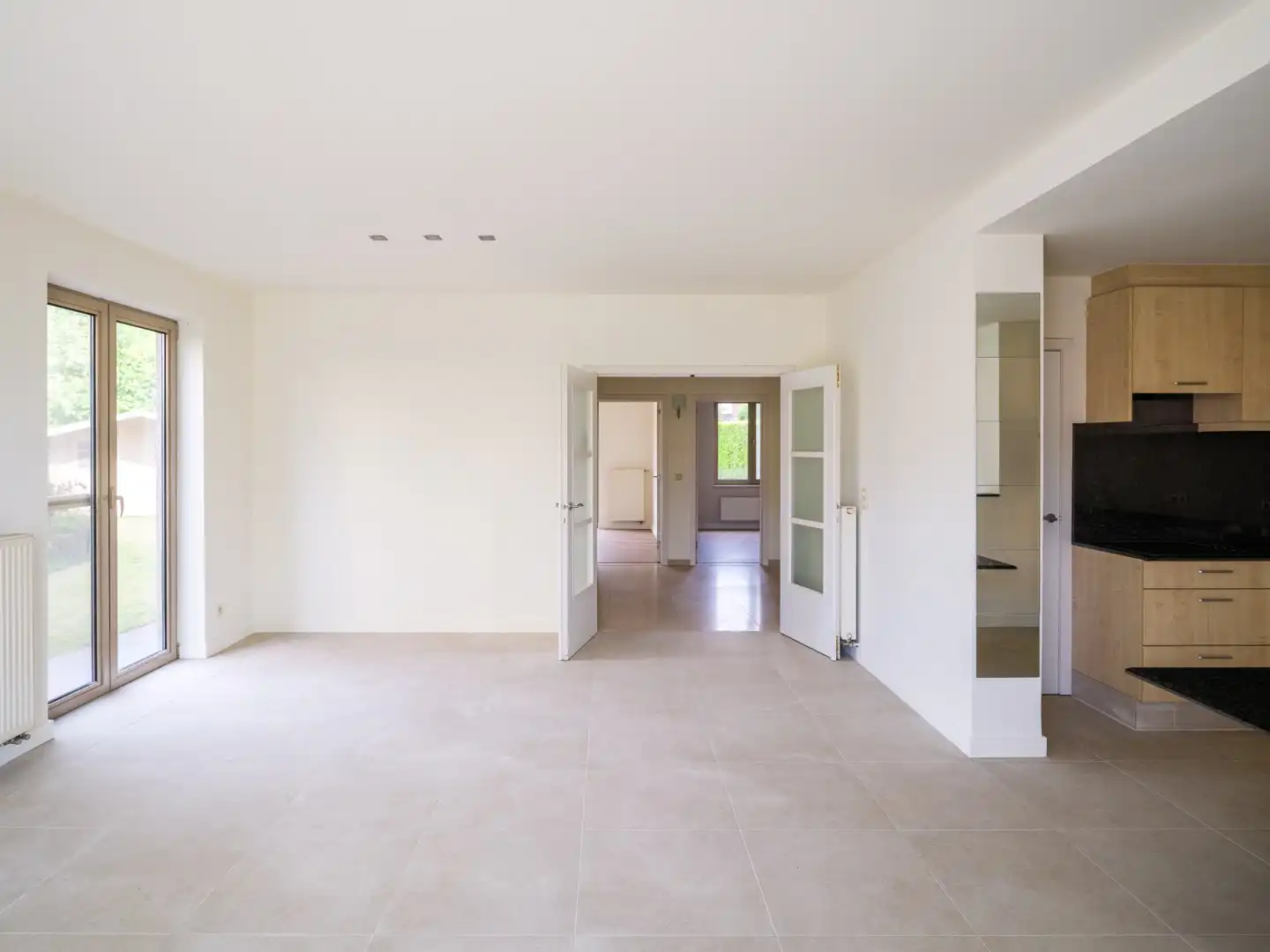 Instapklaar gelijkvloers appartement met 2 slaapkamers en zonnige privétuin foto 6