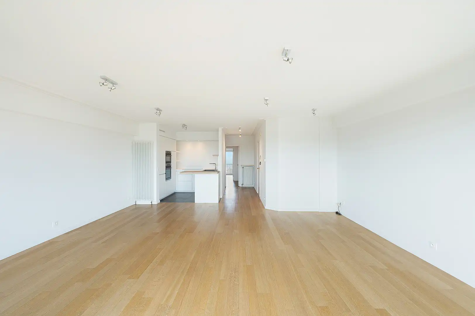 Instapklaar zuidgericht appartement met open zichten over het Zoute. foto 11