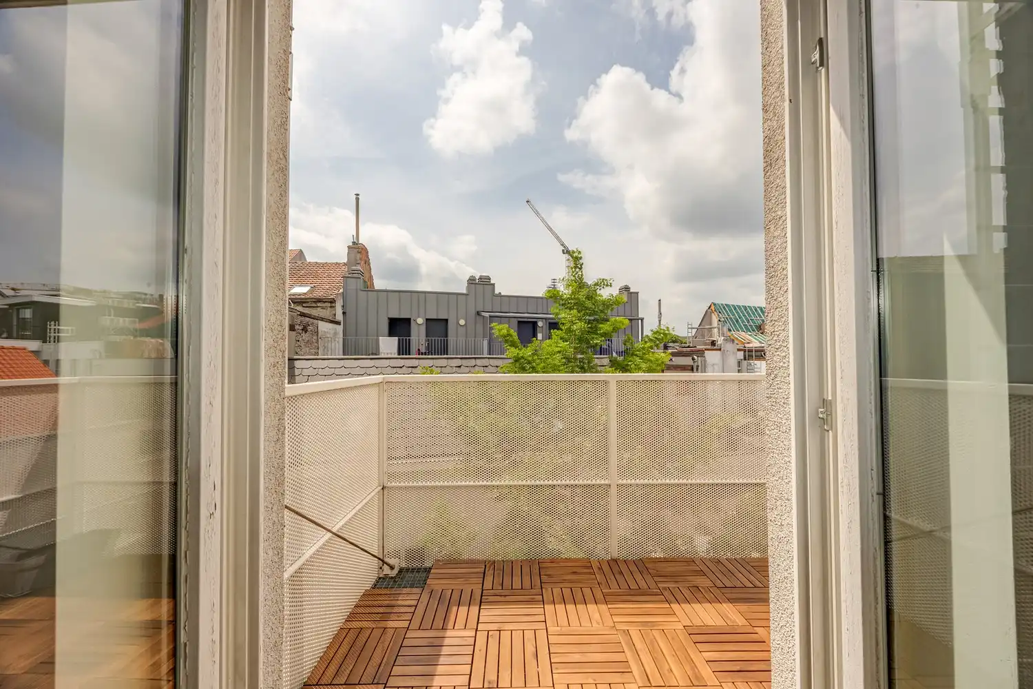 Instapklaar 1-slaapkamer appartement tussen Eilandje en centrum mét terras foto 14