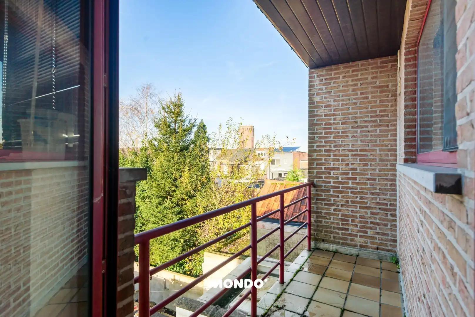 Ruim appartement met drie slaapkamers foto 11