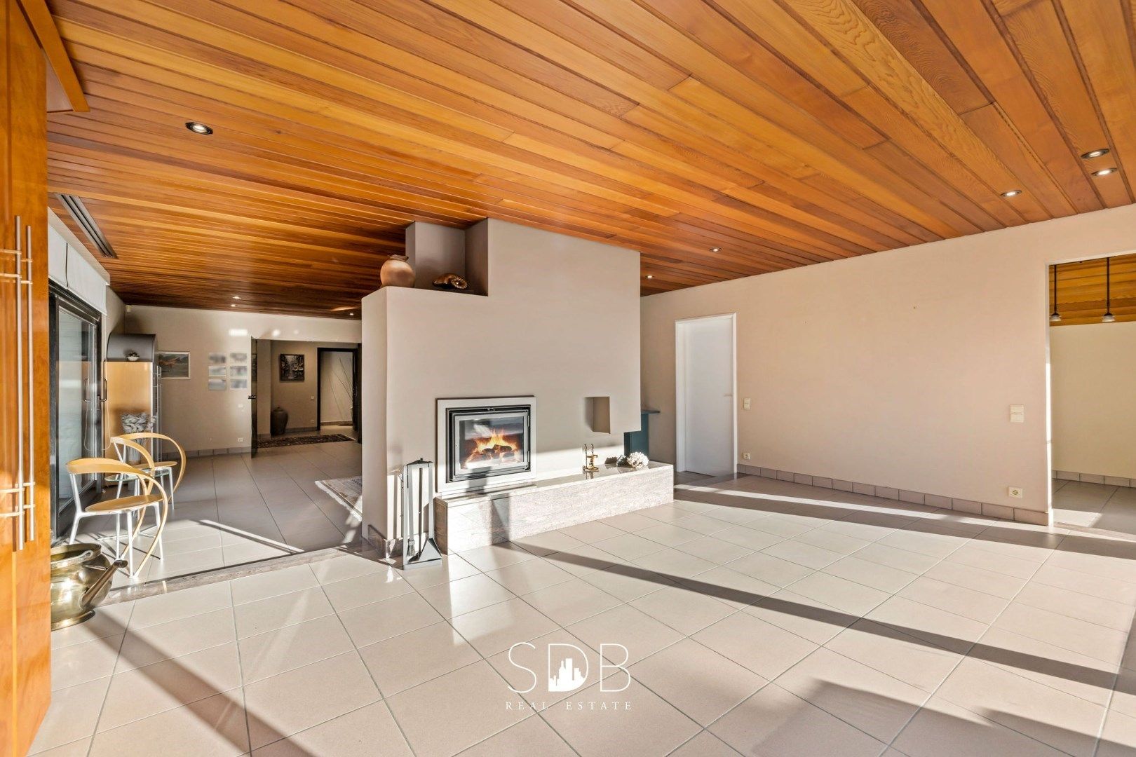 Woning + appartement en handelsruimte op 2.135m² foto 25