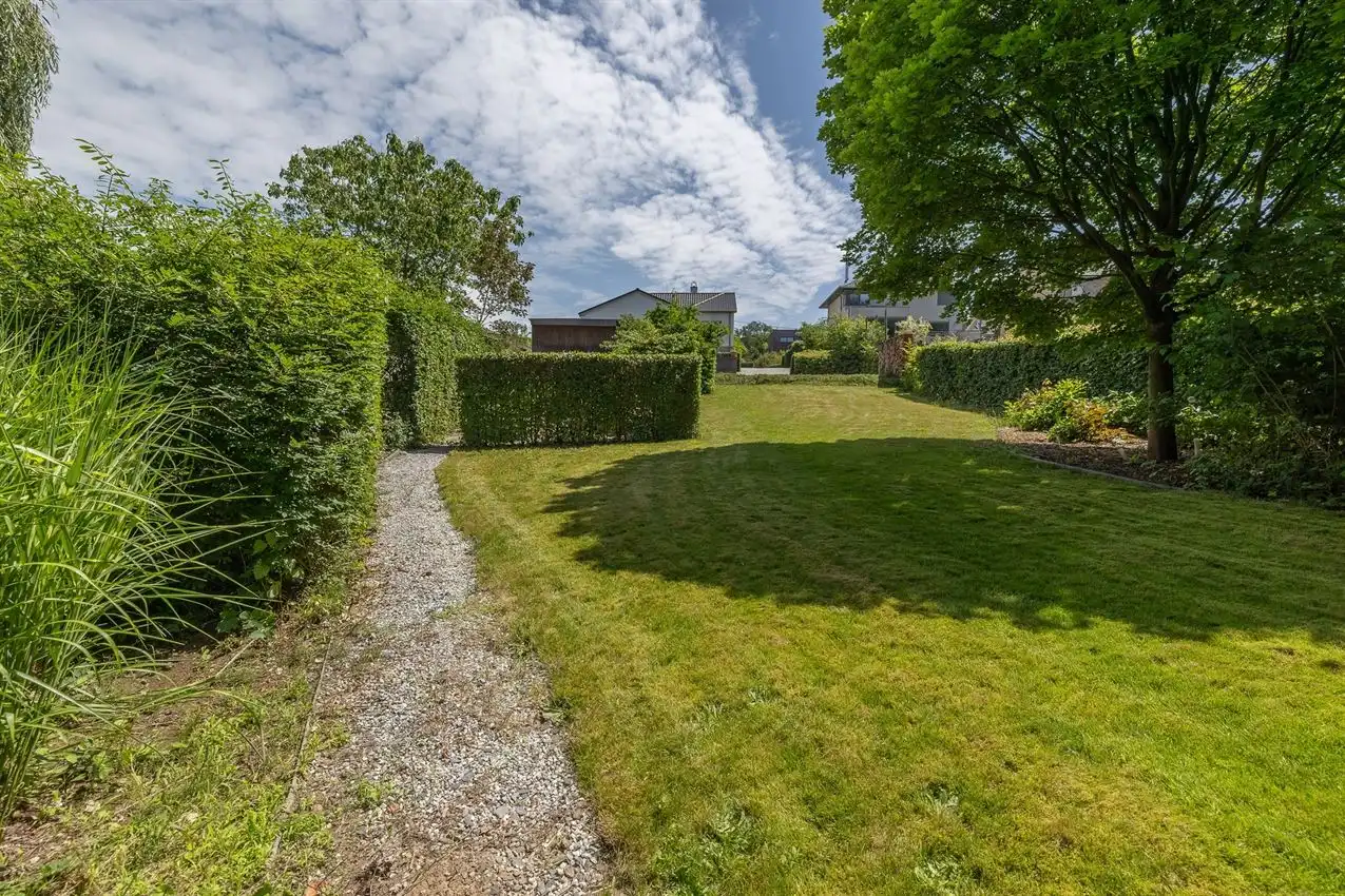 Grote tuin, zee aan ruimte en tot 5 slaapkamers foto 42