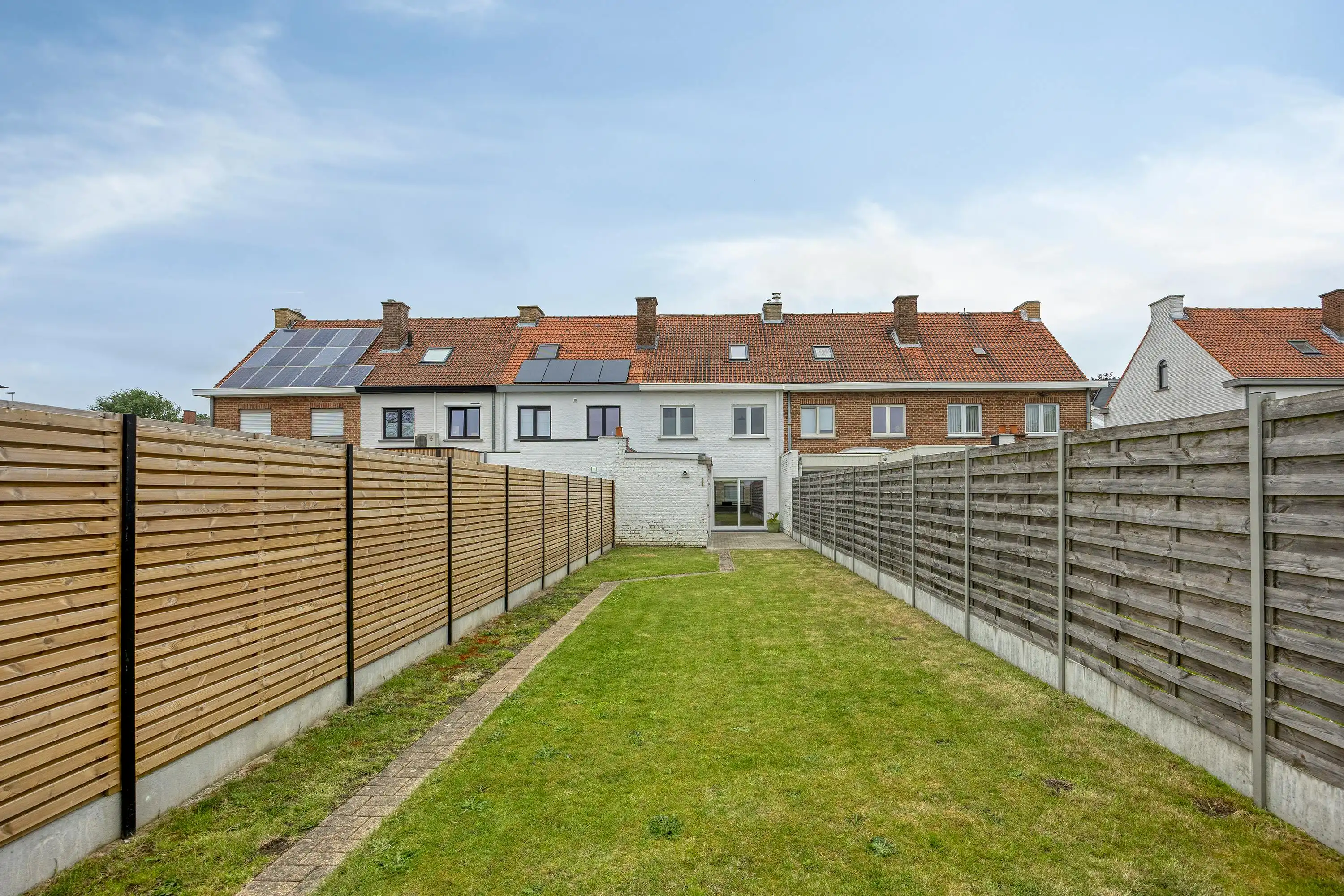 Recent gerenoveerd huis met 3 kamers te koop in Beveren-Leie foto 28