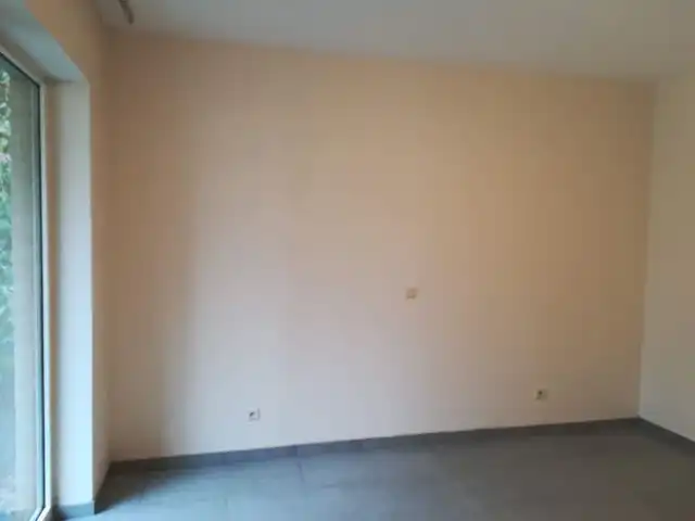 Genk, Reinpadstraat 10 bus 1 - Prachtig gelijkvloers appartement (117m2) met 2 slaapkamers, ruim terras (±65m2) met uitzicht in het groen en een aparte garage. foto 8