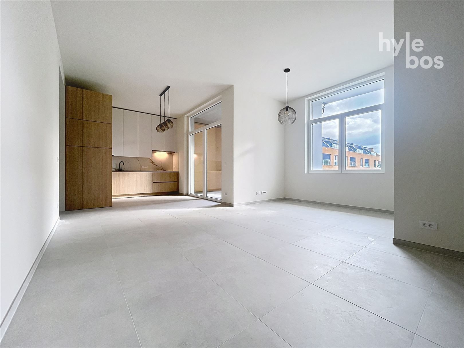 Nieuwbouw appartement met 2 slaapkamers & parking foto 2