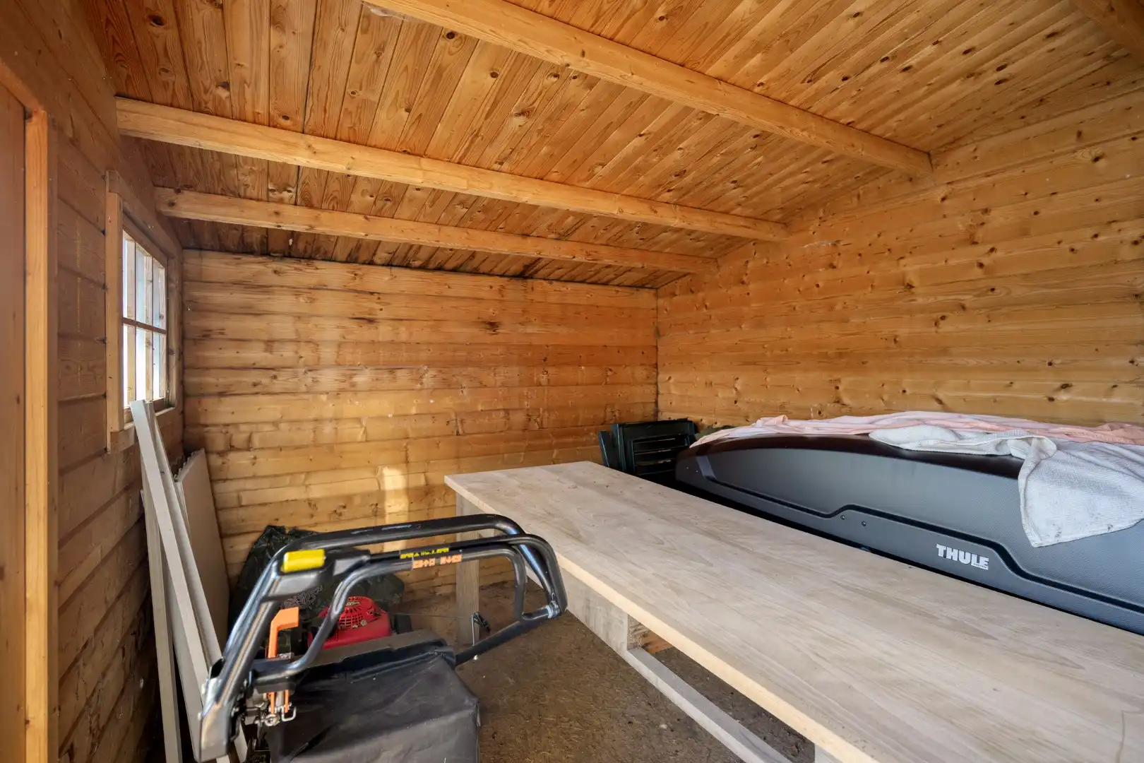 Ruim ingedeelde woning met o.a. 4 slpks op een rustig gelegen perceel van 1.069 m². foto 36