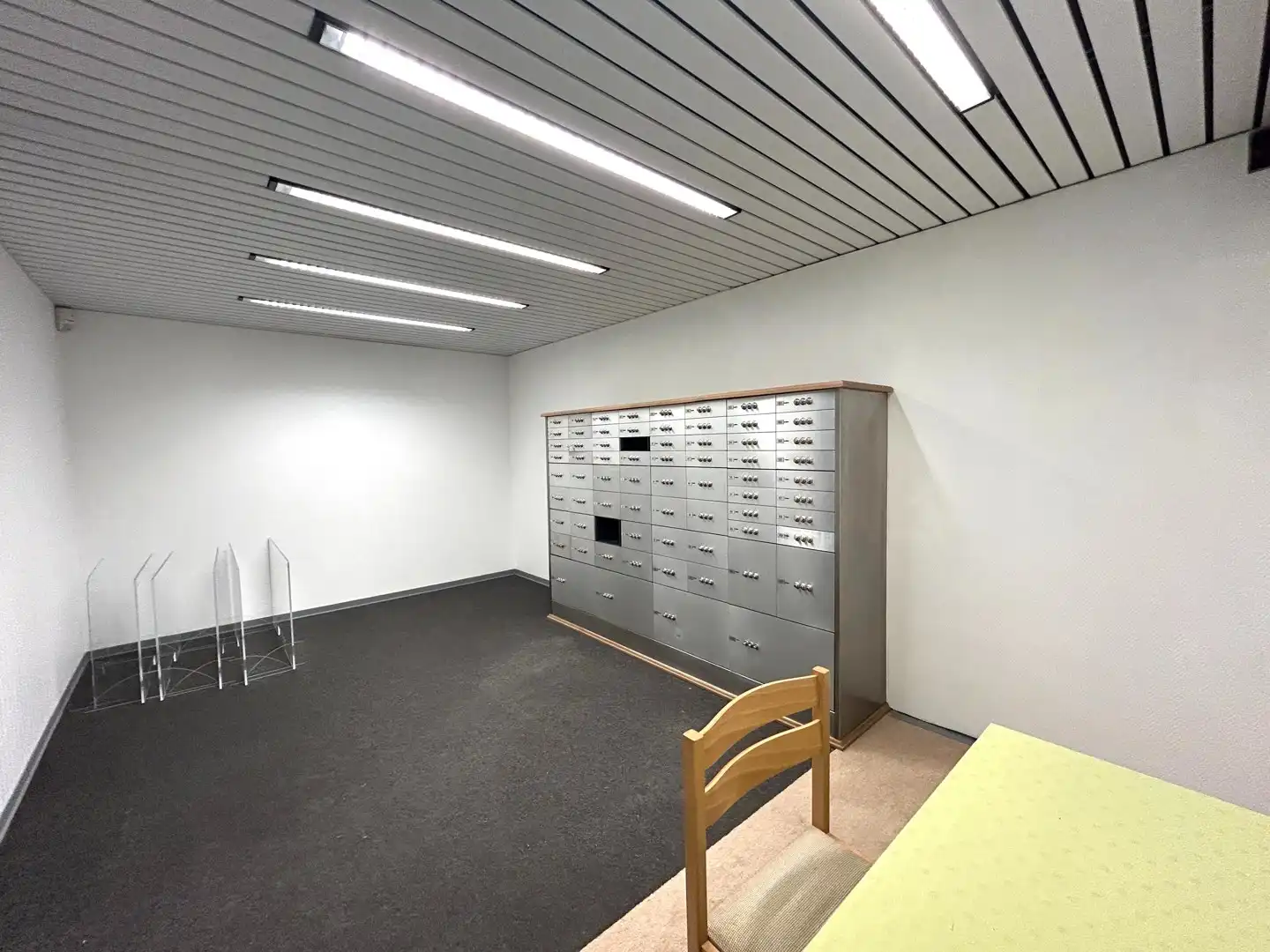 Veelzijdig handelspand op de Markt van Tielt! foto 15